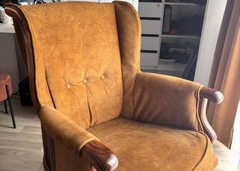 Sprzedam odrestaurowany fotel uszatek