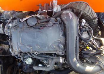 TRAFIC VIVARO PRIMASTAR 2.0 DCI 10r 114KM M9R782 alternator 8200404459