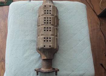 Katalizator mazda 1.8 benzyna pełny sprawny gotowy do założenie