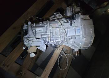 Skrzynia biegów Ford Transit 4X4 RK3V7003AB RK3V7003BA 2783413 2760797 RK3V