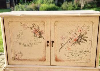 Szafka w stylu ludwik na gramofon płyty winylowe toaletka kolor brudny róż