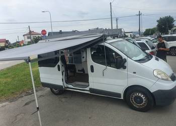 VIVARO DLA WĘDKARZY LUB TURYSTYCZNY SAMOCHÓD W AUTOMACIE