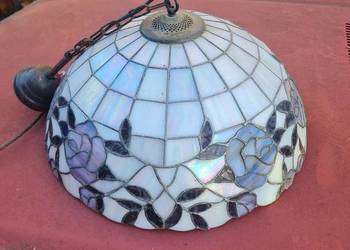 Lampa  wiszaca witrażowa .