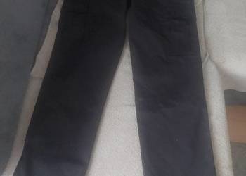 Spodnie harcerskie nowe na 152 cm.