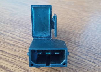 VW Passat B5 A4 B5 Mikrostyk zamek klapy bagażnika 1J0962103