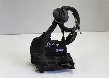 Renault Clio IV ZAMEK DRZWI prawy tył PASAŻERA 825002104R