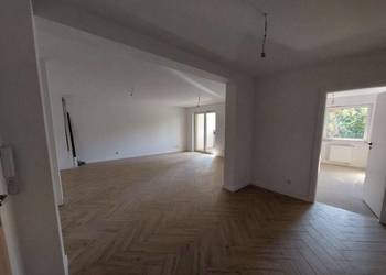 4pok 72met, Okolice Gorlickiej LOGGIA/WINDA/2021 (Wrocław)