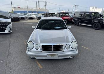 Mercedes W210 320