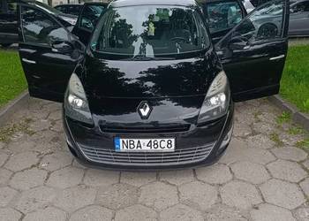 Renault grand scenic 2011