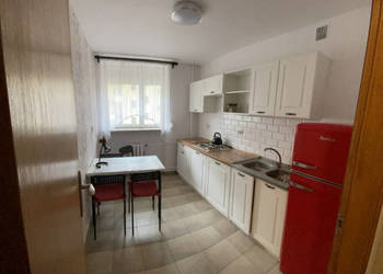 Przestronne 3 pokoje w ścisłym Centrum (Krucza/Żurawia)