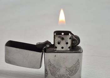 Oryginalna Zapalniczka ZIPPO – USA BAD ASS – 2013 (A 13)