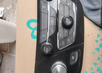 Panel klimatyzacji zmiany biegów hamulca Chrysler Pacifica P6UX651X8AA