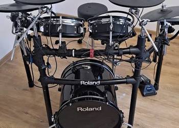 Talerze,kontroler hi hatu Roland. Perkusja elektroniczna Roland TD 9.