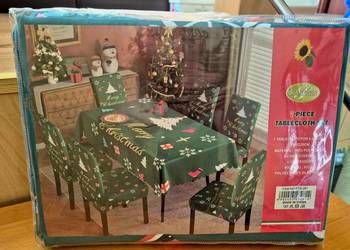 Komplet świąteczny obrus pokrowce na krzesła