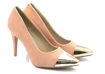 SZPILKI NOSEK ZŁOTE PUDROWE SZPIC 39 JAK DEEZEE