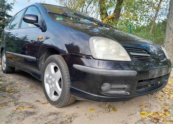 Nissan Almera Tino 1.8 benzyna 2003r. Lift z de czarna klima alu 16stki