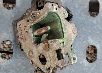 Zamek drzwi lewy tył Mercedes W123 sedan