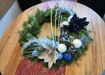 Wieniec wianek świąteczny stroik z żywej choiny