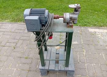 Maszyna do produkcji choinek sztucznych oraz Wieńcy