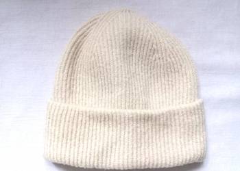 Czapka kremowa r. M-XXL cieńsza Unisex NOWA Czapka kremowa r. M-XXL cieńsza Unisex NOWA