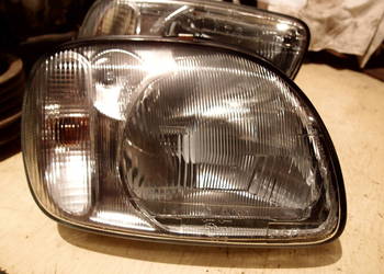 Lampy przednie Nissan Micra K11 Valeo 92-03 KPL