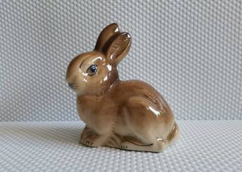 Stara figurka porcelanowa Królik, Zając porcelit Chodzież, PRL