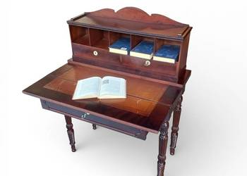 ~~ Orzechowe Biurko Sekretarzyk Biedermeier , rozkładany blat ~~