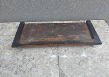 Góra górna listwa element ozdobny skrzyni obudowy starego zegara ściennego