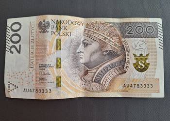Unikatowy banknot 200 zł z ciągiem cyfr 3333