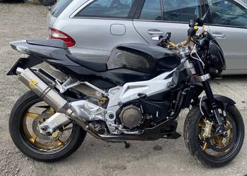 aprilia rsv1000 tuono