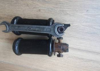 Podnozki wsk shl 125  z2 b1 150 tylne stopki