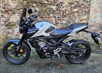 HONDA CB125R / 2025 / Salon PL / 1 właściciel / biała / jak nowa 2900km!
