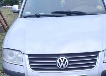PK. 2003 Volkswagen Passat, 640,00 zł