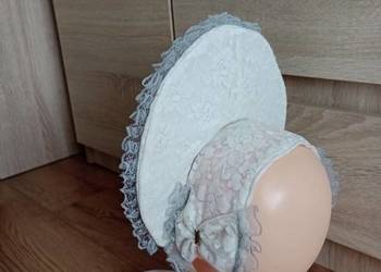 Nowy bonnet otwarty z koronki wiktoriański