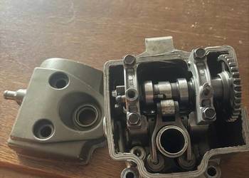 Sprzedam głowicę Yzf 250 i crf250