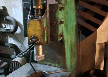 Prasa mimośrodowa 60 ton