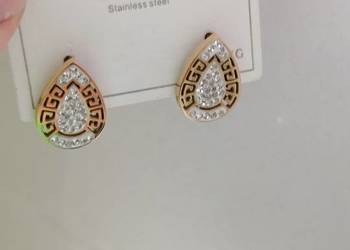 Kolczyki wkręty z cyrkoniami stal chirurgiczna