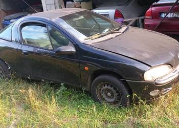 Opel tigra drzwi lewe