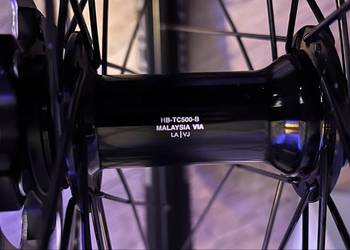 Dwa koła 29 cali shimano piasty i tarcze ham. w komplecie