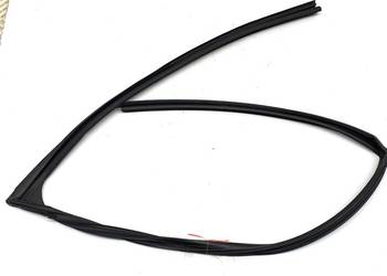 USZCZELKA SZYBY DRZWI PRZÓD LEWA LEXUS LBX Crossover 68151-52340