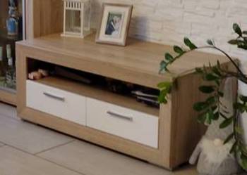 Szafka RTV 115cm BLACK RED WHITE dąb Sonoma biały połysk szuflady komoda