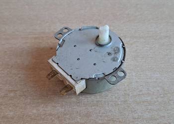 Silnik silniczek synchroniczny SS-5-240-TD.
