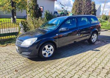 Astra H 2008 combi 1.6 Pb, hak, manual, nówka kpl sprzegła, 2 kpl kół.