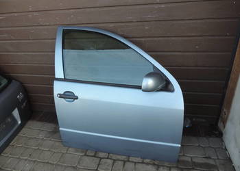 SKODA FABIA 1 HB 5D DRZWI PRAWE PRZEDNIE 9151