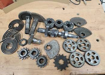 Skrzynia biegów Wsk 125 Wałek zdawczy kopniaka tryb półksiężyc Oryginał