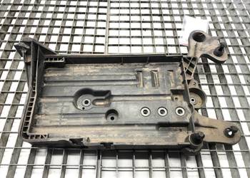 PODSTAWA AKUMULATORA VW GOLF VII 5Q0915321H 1.6 90KM UCHWYT