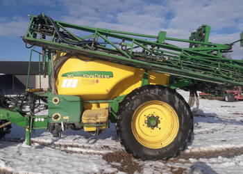 Sprzedam opryskiwacz john deere 740