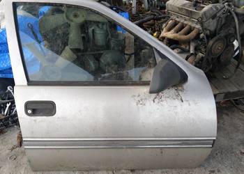Drzwi Opel Vectra A prawy przód Zdrowe