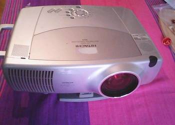 Hitachi CP-X880 Multimedia Projector XGA. 