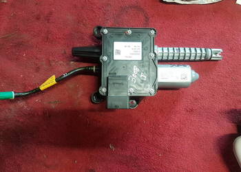 PEUGEOT 3008 I HAMULEC RECZNY ELEKTRYCZNY 9673094880 0204706357